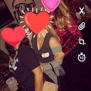 Cut out shoulder long sleeve